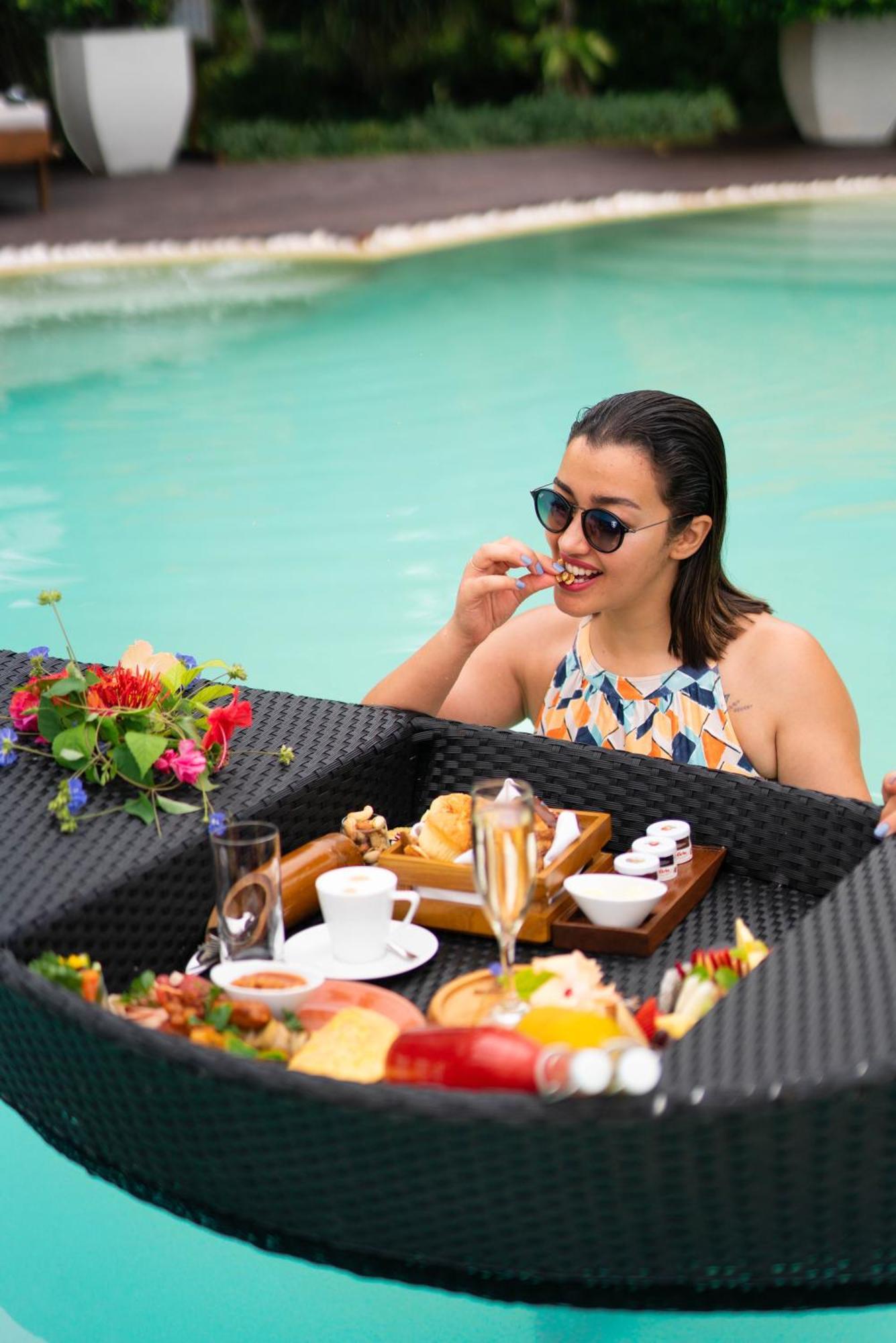 Adaaran Prestige Water Villas Meedhoo  Eksteriør billede
