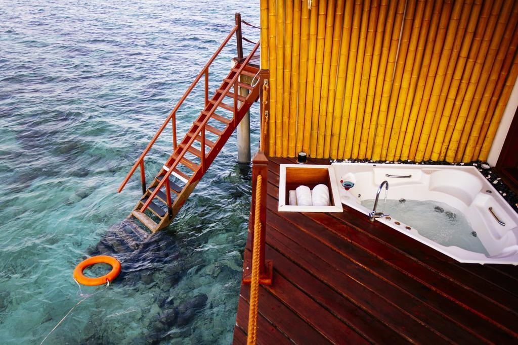 Adaaran Prestige Water Villas Meedhoo  Eksteriør billede